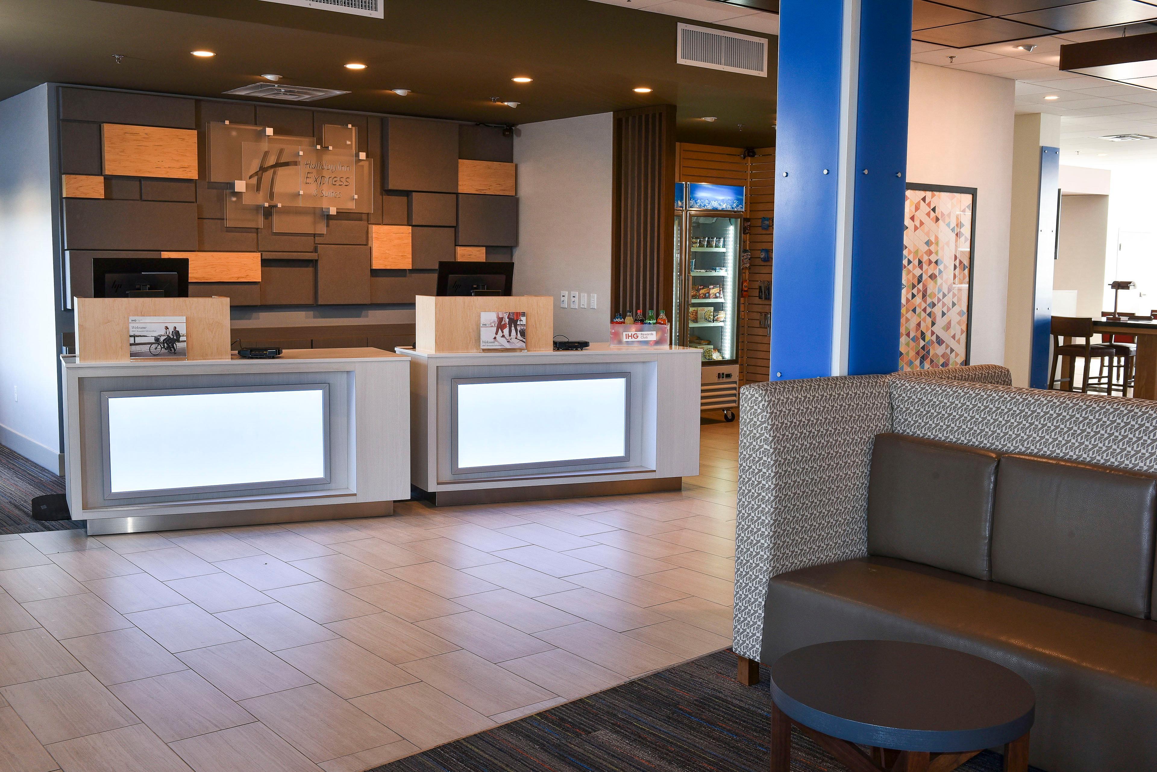Holiday Inn Express & Suites - Madisonville By Ihg Exterior photo